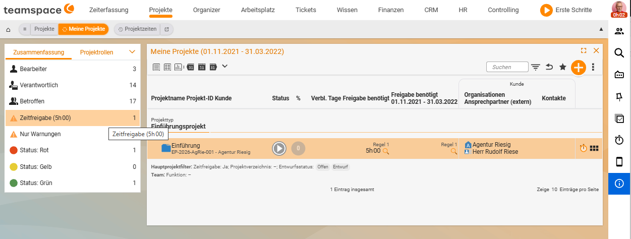 My projects tile with the Time approval filter and a project showing a pending time approval (small clock)