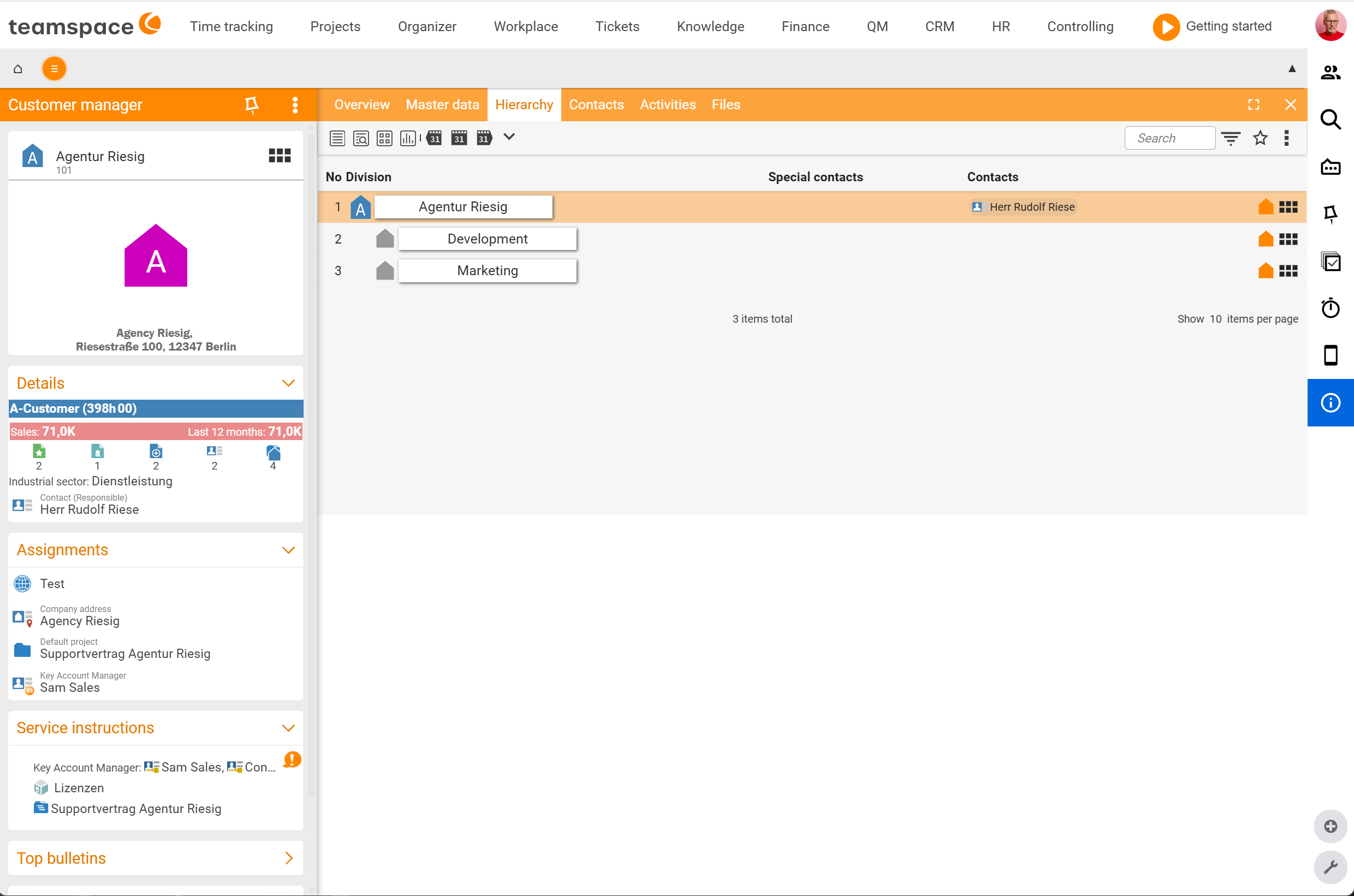 Org chart tab of the organisation Agentur Riesig with the departments Development and Marketing