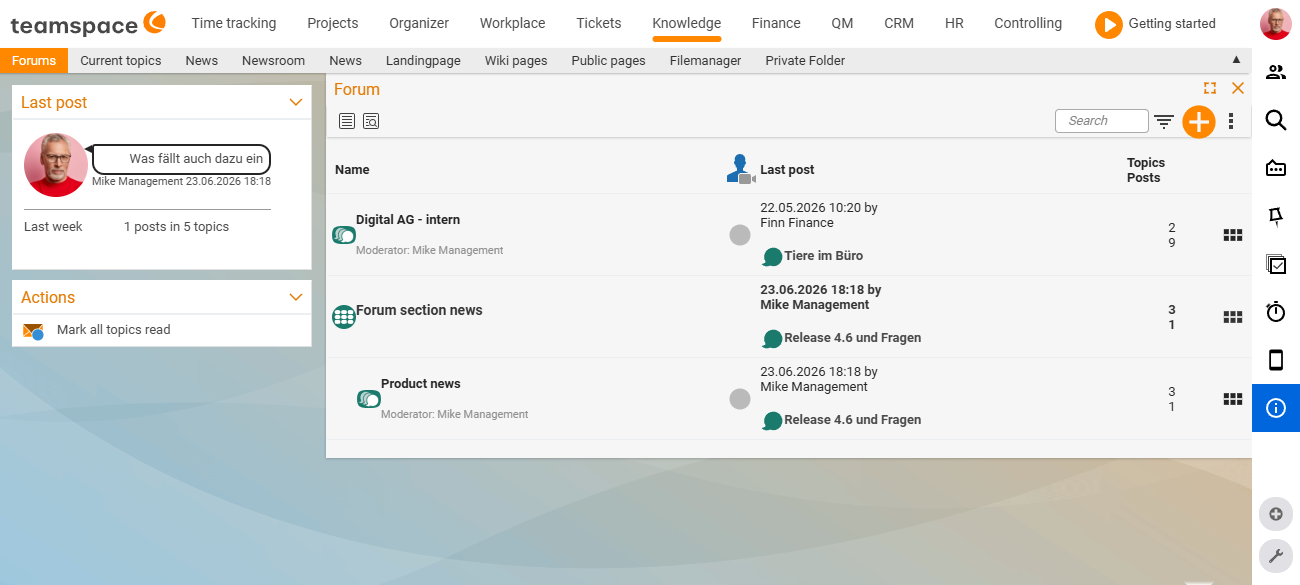 Forum overview under Knowledge → Forums: the forum list with 'Digital AG - intern', 'News forum area' and 'New on the product', each with moderator, last post and a topic/post counter; on the left the 'Last post' and 'Actions' boxes.